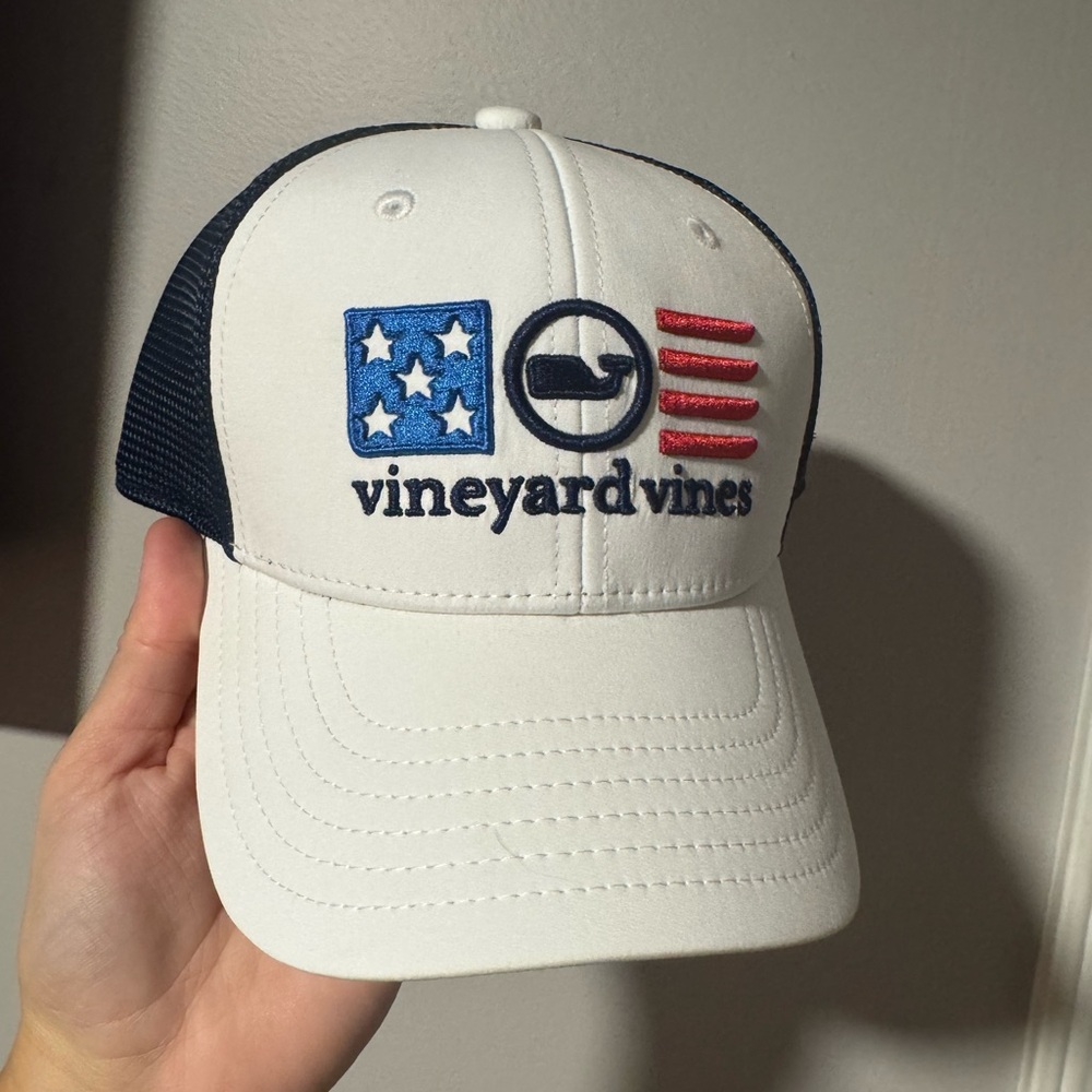 Vineyard Vines Navy and White Cap